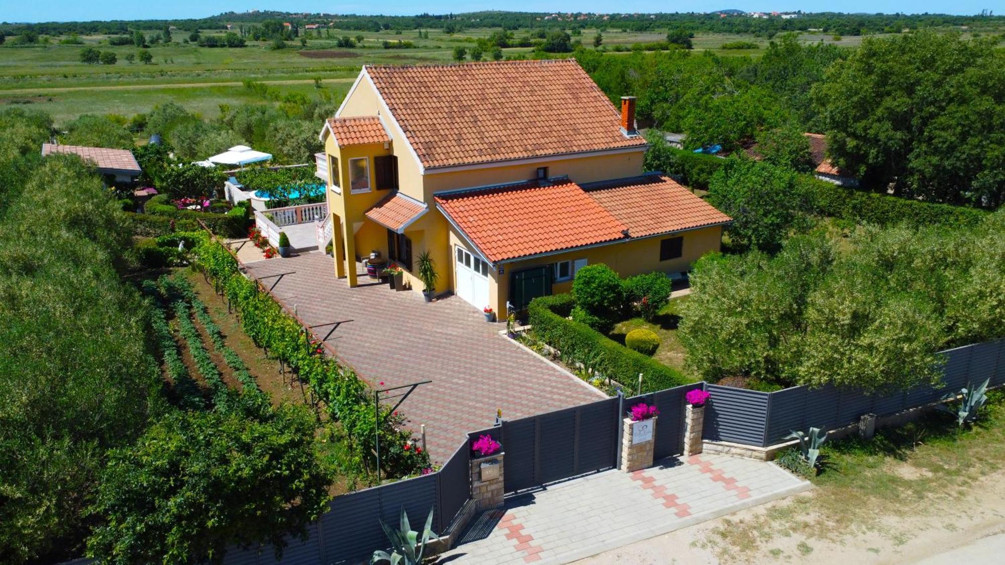 Villa Luka Polaca Exteriör bild